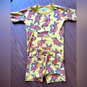 Hanna Andersson kids short johns tiger pajamas sz 8